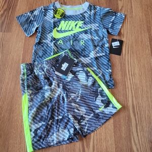 Nike Boys 4 Grey Camo Shirt and Shorts NWT